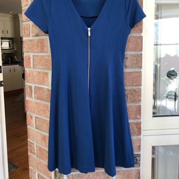 🌟SOLD Banana Republic blue A-line dress with short sleeves and zipper on back - Picture 2 of 4